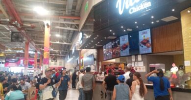 VILLA CHICKEN INAUGURA SU NUEVO CANAL DE DELIVERY Y CELEBRA SU PRIMER AÑO EN IQUITOS