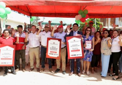 COFOPRI ENTREGÓ 421 TÍTULOS DE PROPIEDAD