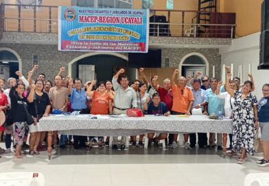MAESTROS CESANTES Y JUBILADOS EXIGEN REGLAMENTAR LEY32581