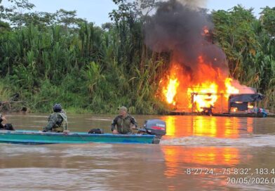 DESTRUYEN 12 DRAGAS EN RÍO AGUAYTIA