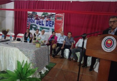 PRESENTAN LIBRO QUE RESCATA LEGADO DE MANUEL VÁSQUEZ