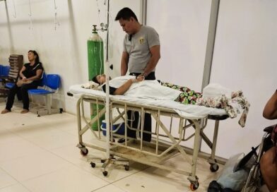 MOTO ATROPELLA A ESTUDIANTE Y LA DEJA GRAVE