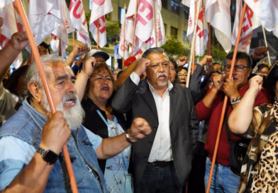 MAESTROS SE  QUEDAN SIN SU PENSIÓN S/3.500