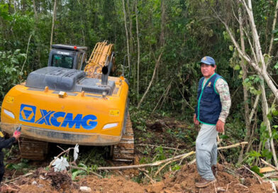 DESTRUYEN 3 TRACTORES ORUGA EN PUERTO INCA DESTRUYEN 3 TRACTORES ORUGA EN PUERTO INCA