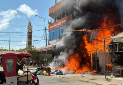 INCENDIO  DESTRUYO 2 VIVIENDAS