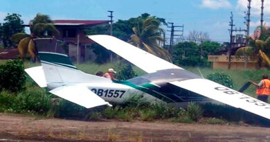 AVIONETA SE DESPISTA EN YURIMAGUAS