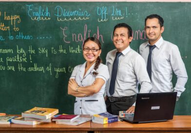 CAPACITAN A 3 MIL  DOCENTES PARA  ENSEÑAR INGLÉS