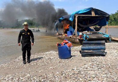 DESTRUYEN 2 DRAGAS CUENCA RÍO AGUAYTÍA DESTRUYEN 2 DRAGAS CUENCA RÍO AGUAYTÍA